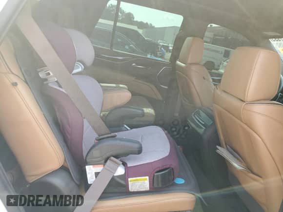 2022 Cadillac Escalade Premium Luxury с VIN 1GYS4BKLXNR332363, выставлен на аукционе Copart как лот 59677995 с пробегом 38 657 миль миль и Списание • Salvage title. История ставок и продаж доступна на DreamBid. Изображение 11.