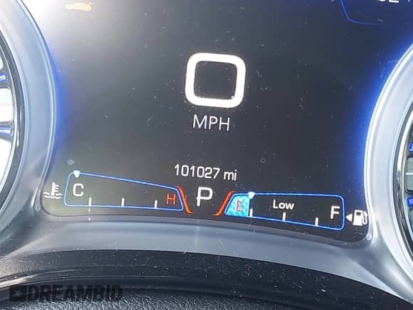2015 Chrysler 300 S с VIN 2C3CCABG0FH853608, выставлен на аукционе IAAI как лот 42774597 с пробегом 101 027 миль миль и . История ставок и продаж доступна на DreamBid. Изображение 15.