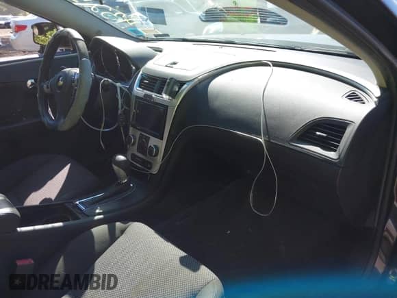 2010 Chevrolet Malibu 1LT с VIN 1G1ZC5EB1AF243295, выставлен на аукционе IAAI как лот 43259044 с пробегом 175 583 миль миль и . История ставок и продаж доступна на DreamBid. Изображение 5.