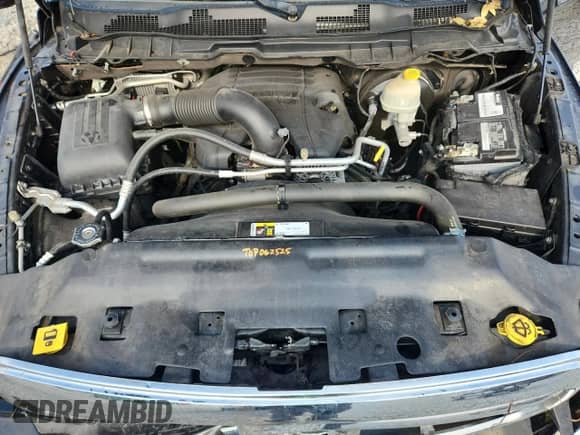 2016 Ram 1500 Laramie z VIN 1C6RR7NT5GS132458, wystawiony jako Copart lot #69504815 z przebiegiem 96 127 mil mil oraz Szkoda całkowita • Salvage title. Historia ofert i sprzedaży dostępna na DreamBid. Obrazek 11.