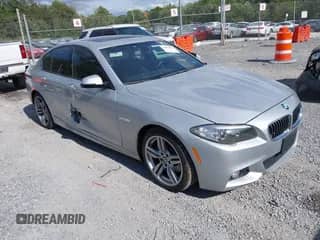 2015 BMW 5 Series 535d xDrive z VIN WBAFV3C57FD686492, wystawiony jako IAAI lot #43080643 z przebiegiem 105 002 mil mil oraz . Historia ofert i sprzedaży dostępna na DreamBid. Obrazek 1.
