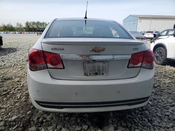 2013 Chevrolet Cruze LTZ with VIN 1G1PG5SBXD7257579, listed as a Copart auction lot 81966395 with 116,971 mi miles and Salvage title. Bid and sale history available at DreamBid. Image 6.
