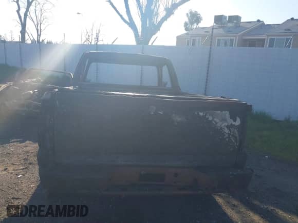 1999 GMC Sierra 1500 SL с VIN 1GTEC14V5XE850261, выставлен на аукционе IAAI как лот 41392845 с пробегом Не указан миль и . История ставок и продаж доступна на DreamBid. Изображение 6.