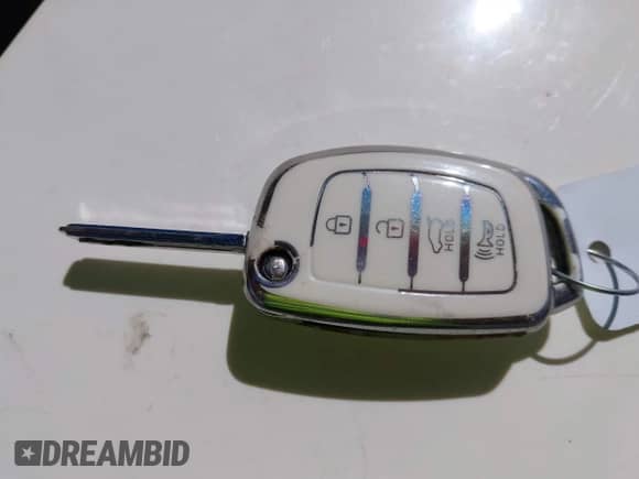 2015 Hyundai Sonata SE with VIN 5NPE24AF6FH126868, listed as a IAAI auction lot 43402153 with 140,233 mi miles and . Bid and sale history available at DreamBid. Image 11.