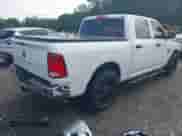 2020 Ram 1500 Express z VIN 3C6RR6KG4LG128081, wystawiony jako IAAI lot #42441882 z przebiegiem 52 945 mil mil oraz . Historia ofert i sprzedaży dostępna na DreamBid. Obrazek 4.