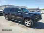 2012 Chevrolet Suburban LTZ z VIN 1GNSCKE08CR141281, wystawiony jako Copart lot #53918615 z przebiegiem 68 559 mil mil oraz Szkoda całkowita • Salvage title. Historia ofert i sprzedaży dostępna na DreamBid. Obrazek 4.