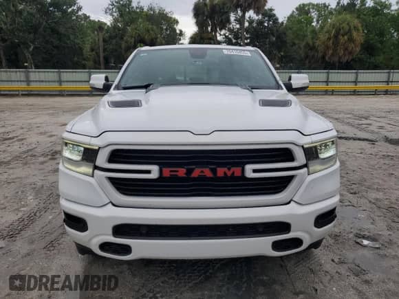 2020 Ram 1500 Laramie z VIN 1C6RREJT7LN160720, wystawiony jako Copart lot #70410455 z przebiegiem 55 863 mil mil oraz Nie do naprawy • Non repairable. Historia ofert i sprzedaży dostępna na DreamBid. Obrazek 5.
