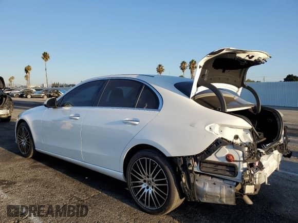 2023 Mercedes-Benz C 300 z VIN W1KAF4GB6PR128868, wystawiony jako Copart lot #70596715 z przebiegiem 20 775 mil mil oraz Szkoda całkowita • Salvage title. Historia ofert i sprzedaży dostępna na DreamBid. Obrazek 2.