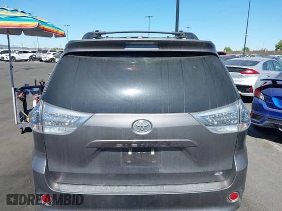 2017 Toyota Sienna SE with VIN 5TDXZ3DC3HS878945, listed as a IAAI auction lot 42624902 with 93,038 mi miles and . Bid and sale history available at DreamBid. Image 16.