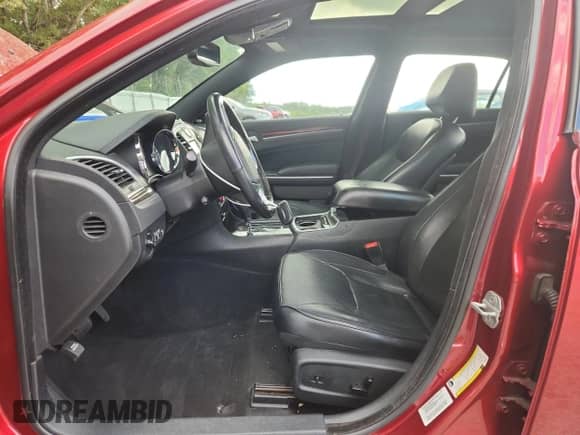 2013 Chrysler 300 C with VIN 2C3CCAET9DH698904, listed as a Copart auction lot 81753255 with 148,416 mi miles and Salvage title. Bid and sale history available at DreamBid. Image 7.