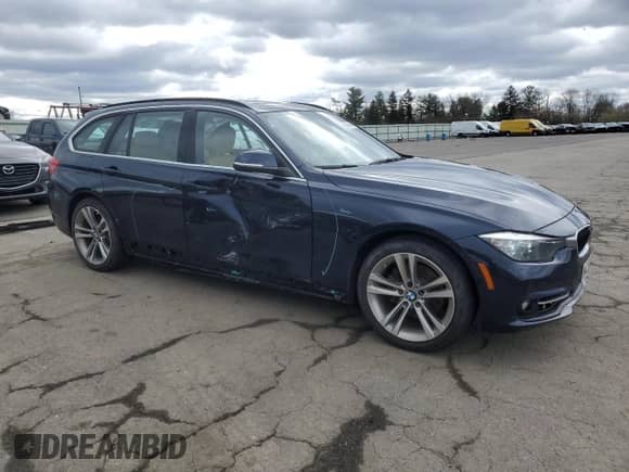 2016 BMW 3 Series 328i xDrive z VIN WBA8G5C55GK753148, wystawiony jako Copart lot #49944804 z przebiegiem 27 574 mil mil oraz . Historia ofert i sprzedaży dostępna na DreamBid. Obrazek 4.