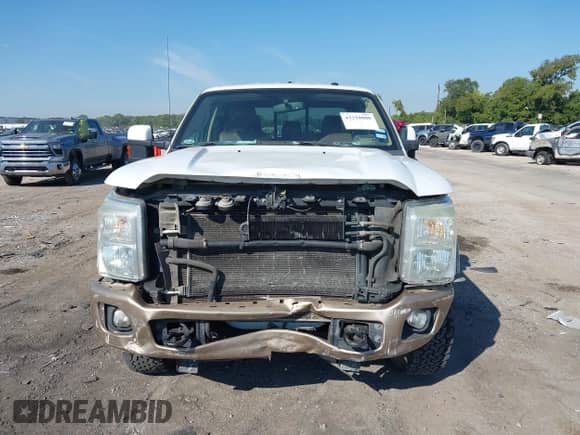 2011 Ford F-250 XL z VIN 1FT7W2BT3BEB53266, wystawiony jako IAAI lot #43318800 z przebiegiem 355 732 mil mil oraz . Historia ofert i sprzedaży dostępna na DreamBid. Obrazek 6.