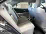 2013 Toyota Camry LE z VIN 4T4BF1FK1DR327013, wystawiony jako Copart lot #71977645 z przebiegiem 107 214 mil mil oraz Szkoda całkowita • Salvage title. Historia ofert i sprzedaży dostępna na DreamBid. Obrazek 10.