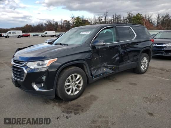 2021 Chevrolet Traverse LT Cloth with VIN 1GNEVGKW7MJ120483, listed as a Copart auction lot 90722405 with 50,190 mi miles and Salvage title. Bid and sale history available at DreamBid. Image 1.