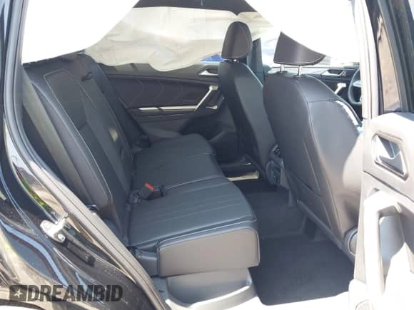 2024 Volkswagen Tiguan SE R-Line Black с VIN 3VV8B7AX8RM217275, выставлен на аукционе IAAI как лот 42241098 с пробегом 75 миль миль и . История ставок и продаж доступна на DreamBid. Изображение 8.