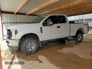 2018 Ford F-250 XL с VIN 1FT7X2B68JEB42253, выставлен на аукционе Copart как лот 62871265 с пробегом 194 846 миль миль и Чистый • Clean title. История ставок и продаж доступна на DreamBid. Изображение 1.