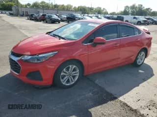 2019 Chevrolet Cruze LT с VIN 1G1BE5SM3K7131983, выставлен на аукционе Copart как лот 71573245 с пробегом 56 227 миль миль и Списание • Salvage title. История ставок и продаж доступна на DreamBid. Изображение 1.