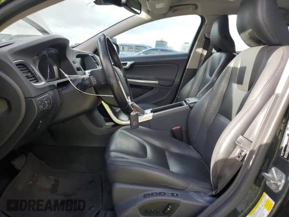 2015 Volvo S60 with VIN YV126MFD6F2306698, listed as a Copart auction lot 44184805 with 112,433 mi miles and Salvage title. Bid and sale history available at DreamBid. Image 7.