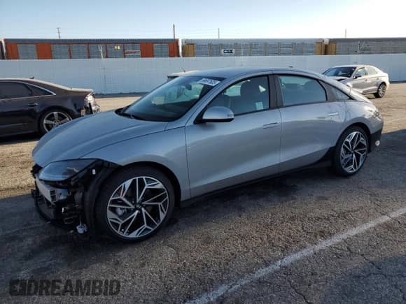 2025 Hyundai Ioniq 6 SEL с VIN KMHM34AA1SA098701, выставлен на аукционе Copart как лот 69697605 с пробегом 1 848 миль миль и Списание • Salvage title. История ставок и продаж доступна на DreamBid. Изображение 1.