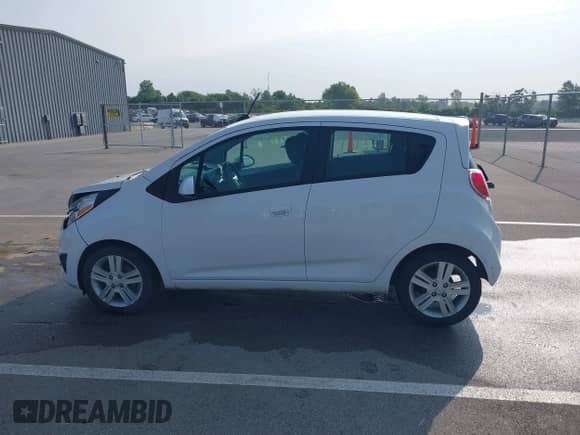 2015 Chevrolet Spark LT z VIN KL8CD6S93FC716214, wystawiony jako IAAI lot #43137284 z przebiegiem 99 720 mil mil oraz . Historia ofert i sprzedaży dostępna na DreamBid. Obrazek 14.
