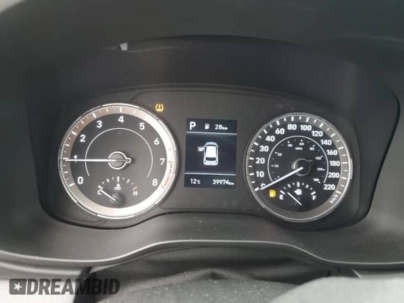 2020 Hyundai Venue SEL with VIN KMHRC8A33LU014747, listed as a Copart auction lot 90035615 with 39,974 mi miles and Clean title. Bid and sale history available at DreamBid. Image 9.