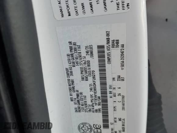 2016 Ford F-150 XLT z VIN 1FTEW1E85GKF28270, wystawiony jako Copart lot #84912875 z przebiegiem 221 513 mil mil oraz Czysty tytuł • Clean title. Historia ofert i sprzedaży dostępna na DreamBid. Obrazek 12.