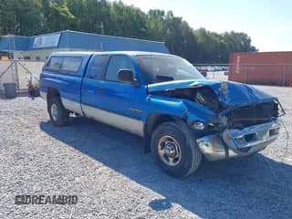 2000 Dodge 2500 with VIN 3B7KC2362YG109823, listed as a IAAI auction lot 43102707 with 592,741 mi miles and . Bid and sale history available at DreamBid. Image 1.
