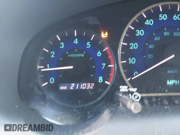 2006 Toyota Sienna XLE z VIN 5TDBA22C26S071263, wystawiony jako IAAI lot #43251454 z przebiegiem 211 032 mil mil oraz . Historia ofert i sprzedaży dostępna na DreamBid. Obrazek 7.