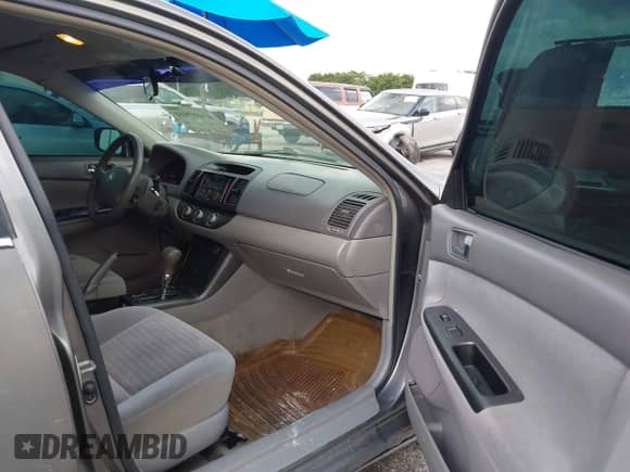 2005 Toyota Camry LE с VIN 4T1BE32K25U569423, выставлен на аукционе IAAI как лот 43407814 с пробегом 175 595 миль миль и . История ставок и продаж доступна на DreamBid. Изображение 5.