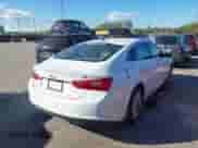 2016 Chevrolet Malibu LT z VIN 1G1ZE5ST5GF333677, wystawiony jako IAAI lot #43380023 z przebiegiem 123 325 mil mil oraz . Historia ofert i sprzedaży dostępna na DreamBid. Obrazek 4.