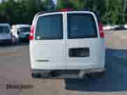 2017 Chevrolet Express Cargo с VIN 1GCWGAFF1H1270299, выставлен на аукционе IAAI как лот 42810334 с пробегом 159 455 миль миль и . История ставок и продаж доступна на DreamBid. Изображение 16.