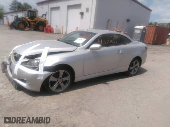 2015 Lexus IS 250 C with VIN JTHFF2C23F2532162, listed as a IAAI auction lot 41850617 with 56,145 mi miles and . Bid and sale history available at DreamBid. Image 17.