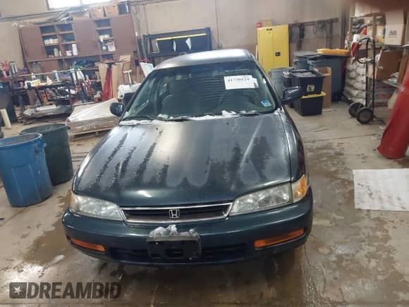1997 Honda Accord with VIN 1HGCE1720VA005911, listed as a IAAI auction lot 41730124 with 239,883 mi miles and . Bid and sale history available at DreamBid. Image 6.