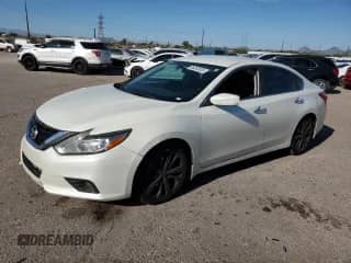 2016 Nissan Altima SV z VIN 1N4AL3AP1GC287985, wystawiony jako Copart lot #85203935 z przebiegiem 133 499 mil mil oraz Szkoda całkowita • Salvage title. Historia ofert i sprzedaży dostępna na DreamBid. Obrazek 1.