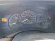 2000 Chevrolet Silverado 1500 with VIN 1GCEC14W5YE217348, listed as a Copart auction lot 46402225 with 316,234 mi miles and Salvage title. Bid and sale history available at DreamBid. Image 9.