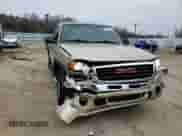 2004 GMC Sierra 1500 SLT with VIN 2GTEK13T241322239, listed as a Copart auction lot 87330684 with 255,473 mi miles and Salvage title. Bid and sale history available at DreamBid. Image 11.