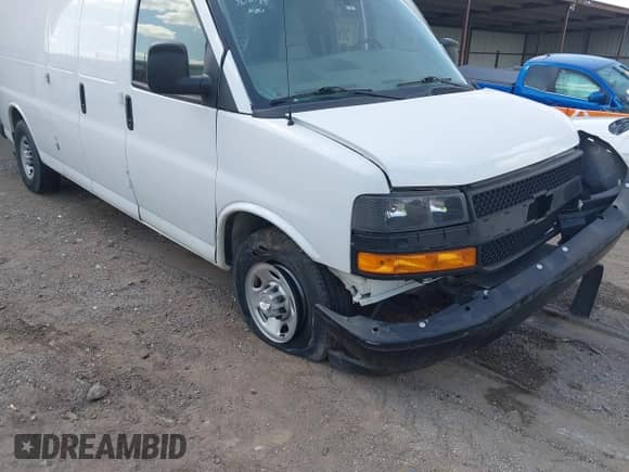 2022 Chevrolet Express Cargo с VIN 1GCWGBFP7N1220596, выставлен на аукционе IAAI как лот 42843564 с пробегом 67 807 миль миль и . История ставок и продаж доступна на DreamBid. Изображение 6.