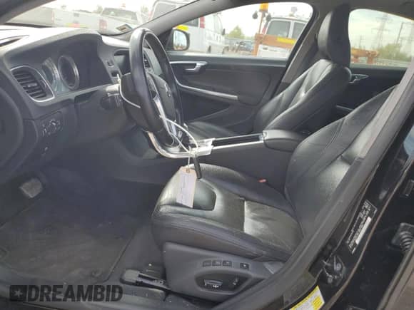 2013 Volvo S60 T5 Premier с VIN YV1612FS6D1220622, выставлен на аукционе Copart как лот 81965785 с пробегом 96 349 миль миль и Списание • Salvage title. История ставок и продаж доступна на DreamBid. Изображение 7.