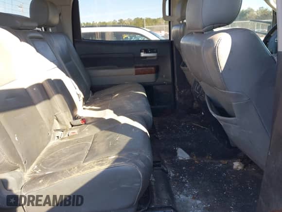 2013 Toyota Tundra Limited с VIN 5TFHW5F12DX312459, выставлен на аукционе IAAI как лот 41303176 с пробегом 289 393 миль миль и . История ставок и продаж доступна на DreamBid. Изображение 8.