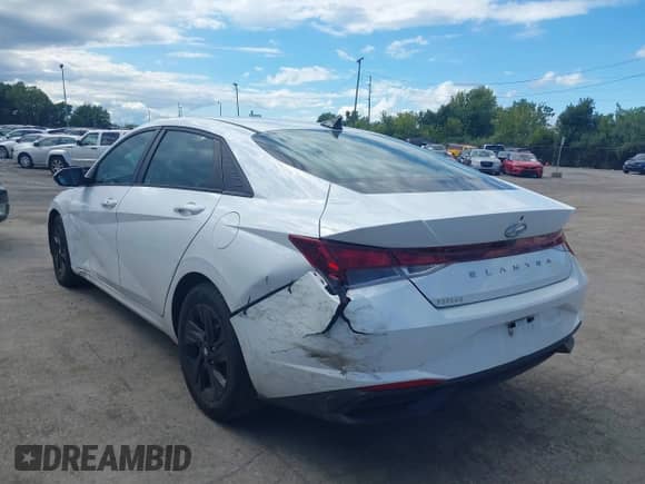 2021 Hyundai Elantra SEL с VIN 5NPLM4AG9MH020468, выставлен на аукционе IAAI как лот 43069380 с пробегом 105 069 миль миль и . История ставок и продаж доступна на DreamBid. Изображение 3.