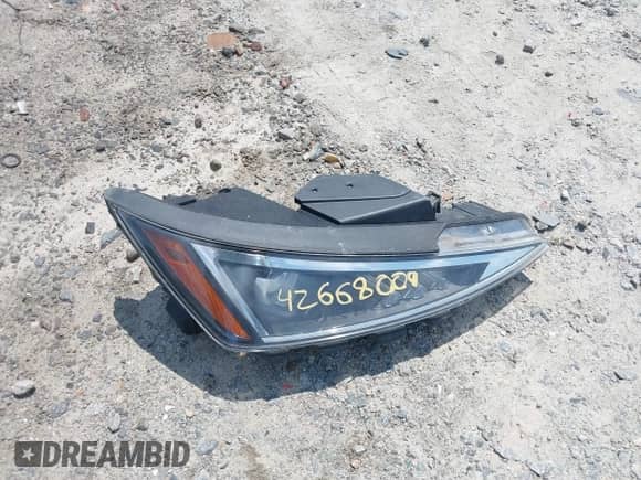 2019 Hyundai Elantra SEL с VIN 5NPD84LF7KH473319, выставлен на аукционе IAAI как лот 42668009 с пробегом 138 954 миль миль и . История ставок и продаж доступна на DreamBid. Изображение 12.