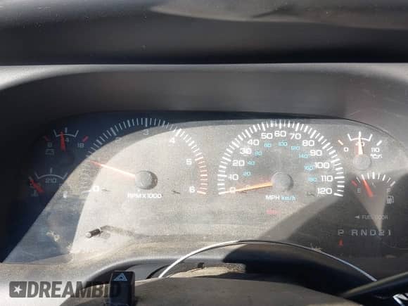 2000 Dodge 1500 with VIN 1B7HF13Z8YJ175796, listed as a IAAI auction lot 43515316 with 151,552 mi miles and . Bid and sale history available at DreamBid. Image 7.