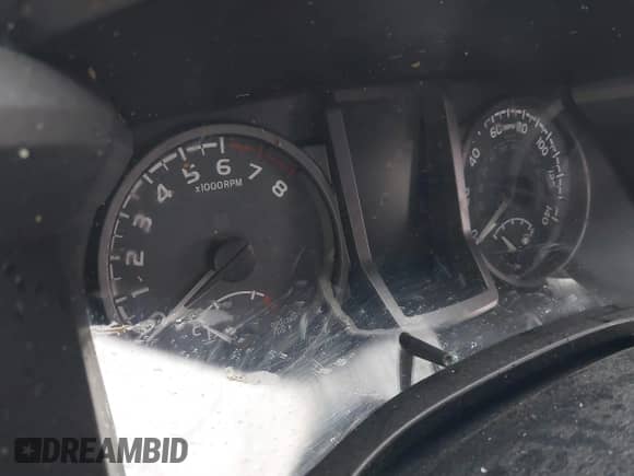 2018 Toyota Tacoma SR5 с VIN 3TMBZ5DN0JM012259, выставлен на аукционе IAAI как лот 41709709 с пробегом Не указан миль и . История ставок и продаж доступна на DreamBid. Изображение 7.