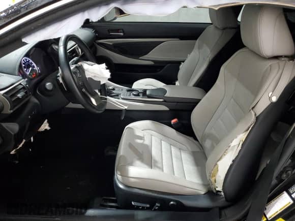 2017 Lexus RC 350 с VIN JTHHE5BC4H5015526, выставлен на аукционе Copart как лот 57331935 с пробегом 55 518 миль миль и Списание • Salvage title. История ставок и продаж доступна на DreamBid. Изображение 7.