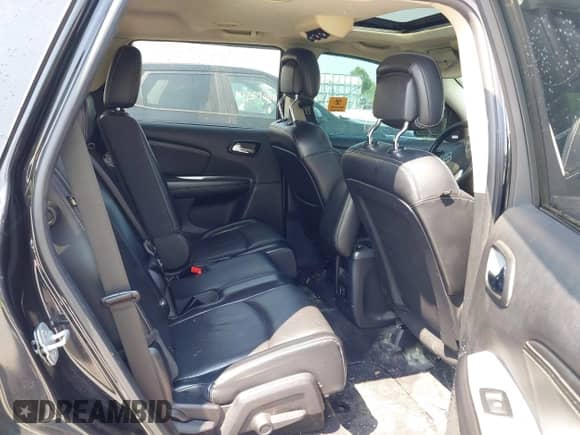 2011 Dodge Journey LUX с VIN 3D4PH9FG8BT535005, выставлен на аукционе IAAI как лот 42900376 с пробегом Не указан миль и . История ставок и продаж доступна на DreamBid. Изображение 8.