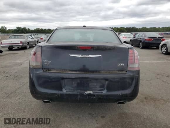 2014 Chrysler 300 S с VIN 2C3CCAGG7EH297580, выставлен на аукционе Copart как лот 69322185 с пробегом 150 589 миль миль и Чистый • Clean title. История ставок и продаж доступна на DreamBid. Изображение 6.