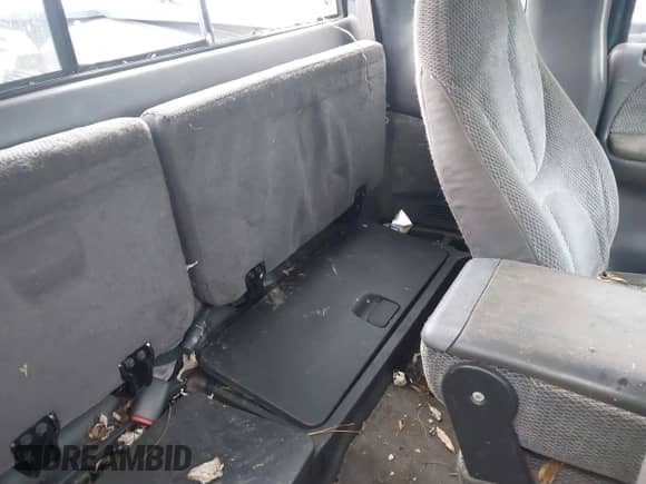 1998 Dodge Dakota SLT с VIN 1B7GL22X1WS615049, выставлен на аукционе IAAI как лот 41369967 с пробегом 259 598 миль миль и . История ставок и продаж доступна на DreamBid. Изображение 8.