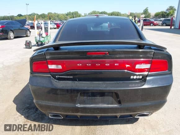 2012 Dodge Charger SXT z VIN 2C3CDXHG8CH264132, wystawiony jako IAAI lot #43179688 z przebiegiem 138 680 mil mil oraz . Historia ofert i sprzedaży dostępna na DreamBid. Obrazek 16.