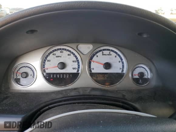 2006 Saturn Relay 2 FWD with VIN 5GZDV03L56D115976, listed as a Copart auction lot 61964154 with 131,587 mi miles and Clean title. Bid and sale history available at DreamBid. Image 9.