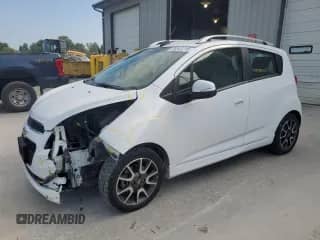 2015 Chevrolet Spark LT z VIN KL8CF6S90FC792127, wystawiony jako Copart lot #80342215 z przebiegiem 51 391 mil mil oraz Szkoda całkowita • Salvage title. Historia ofert i sprzedaży dostępna na DreamBid. Obrazek 1.